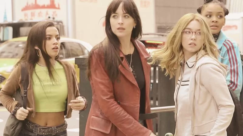 Crítica | Madame Teia