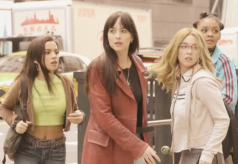 Crítica | Madame Teia