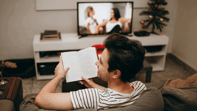 Adaptação fiel x adaptação livre: entenda os dois estilos e veja exemplos