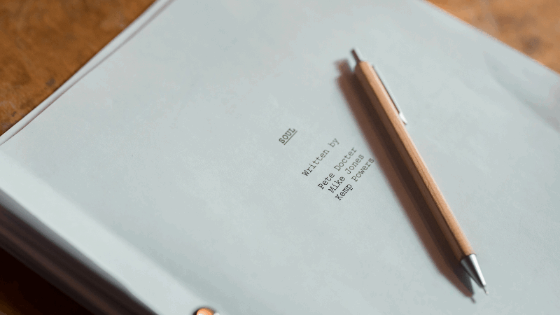 O que é furo de roteiro? Entenda como isso afeta filmes e séries